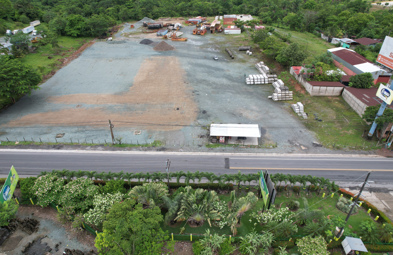Renta de terreno en Morales Izabal Carretera al Atlántico, punto estratégico para logística entre Morales, Rio Dulce y Puerto Barrios